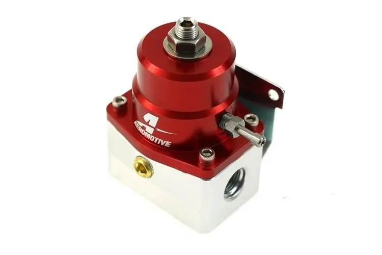 Nowość w sklepie - Regulator ciśnienia paliwa Aeromotive 1000HP ORB-06 Czerwony