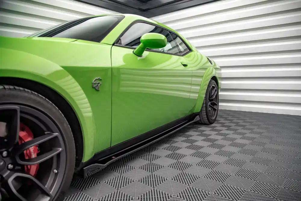 Dokładka Dodge Challenger III SRT Hellcat Progi Gloss Black | Wybór klientów